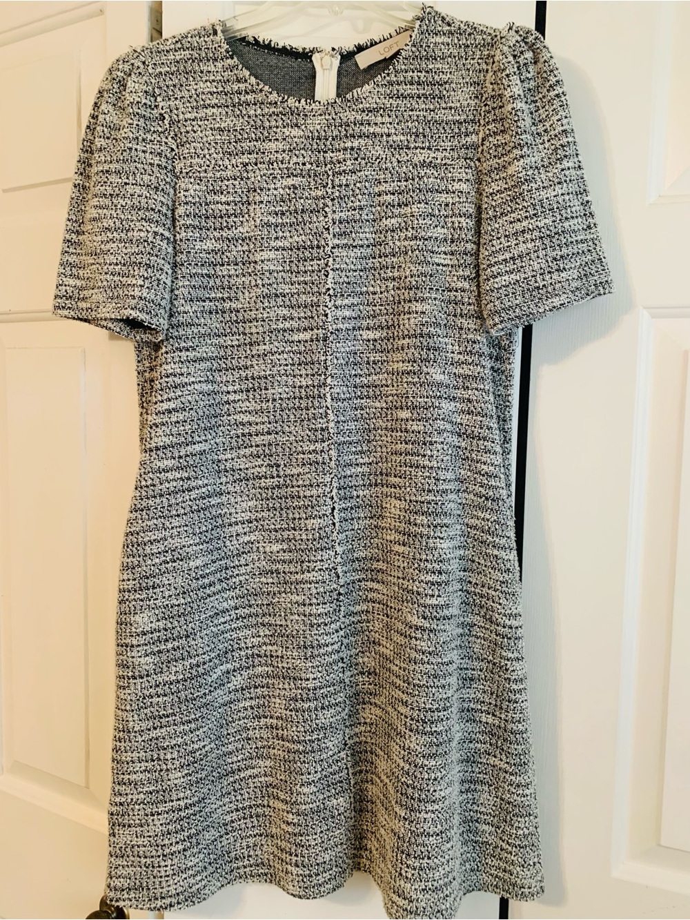 Gray Textured Short-Sleeve Loft Shift Dress